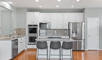 24687 KINGS CANYON Sq, Aldie, VA 20105