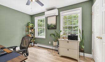 277 Parker Mountain Rd, Barrington, NH 03825