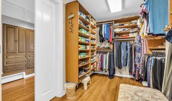 99 Holly Ln, Bayville, NJ 08721