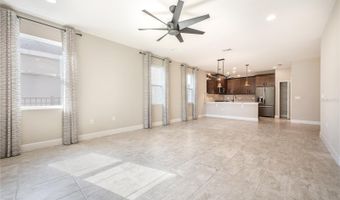 7212 PARADISO Dr, Apollo Beach, FL 33572