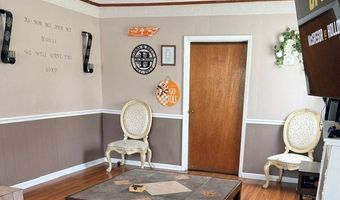 43 Danville Rd, Big Sandy, TN 38221