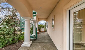 517 Lakota Way, Ashland, OR 97520