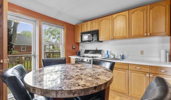 40 Wake St, Bridgeport, CT 06610