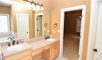 20 Sawgrass Ln, Albertville, AL 35951