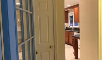 35 Sylvan St, Avon, CT 06001