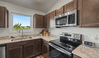 1636 25th Ave SW, Altoona, IA 50009