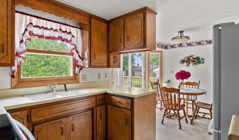 55 Villa Hgts Ct, Algoma, WI 54201