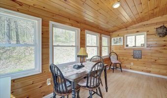 6257 E Calvertville Rd, Bloomfield, IN 47424