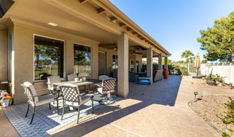 5733 S AMBERWOOD Dr, Chandler, AZ 85248