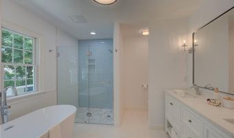 3 Tyler Point Rd, Barrington, RI 02806