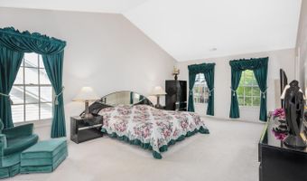 10834 HILLBROOKE Ln, Potomac, MD 20854
