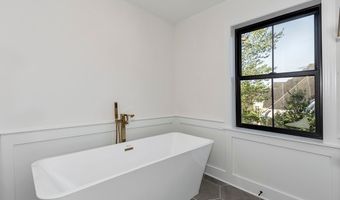 29549 N Hilltop Rd, Orange, OH 44022