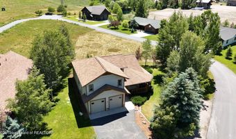 35 LUCY Cir, Alpine, WY 83128