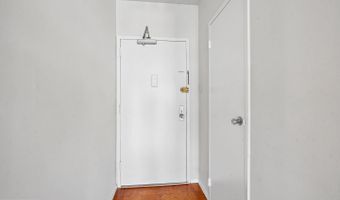 4141 N HENDERSON Rd #904, Arlington, VA 22203