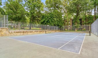 8318 TOBIN Rd 31, Annandale, VA 22003