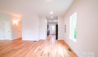 7 Berry Crest Ln, Arden, NC 28704