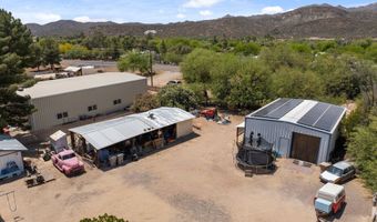 18995 E Saguaro Dr, Black Canyon City, AZ 85324