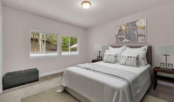 520 NW Divot Dr, Bend, OR 97703
