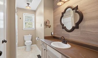 701 Alberta Ave, Boiling Springs, SC 29316