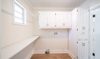 35 DOGWOOD St, West Point, GA 31833