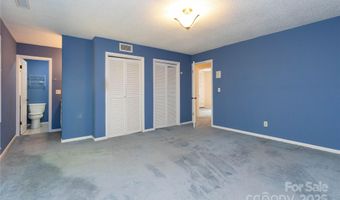 6 Woodmere Dr, Arden, NC 28704
