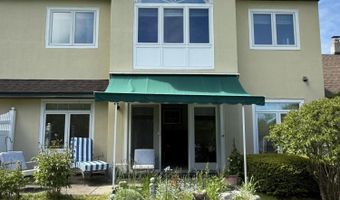 91 Dockside Ln, Belfast, ME 04915