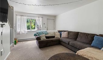 43 Garfield St, Newport, RI 02840