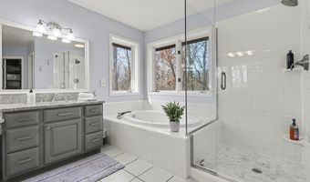2011 Knollpoint Dr NE, Ada, MI 49301