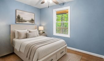5 PIN OAK Ln, Basye, VA 22810