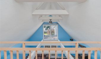 76 Midvale Ave, Cranston, RI 02920