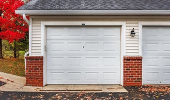 854 W Summerfield Glen Cir W 116, Ann Arbor, MI 48103