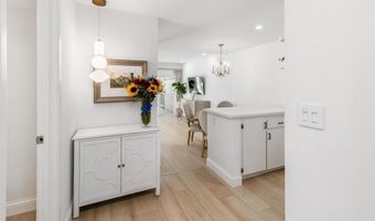 2340 Caringa Way B, Carlsbad, CA 92009
