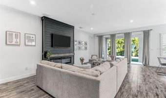 5905 SILVER SUN Dr, Apollo Beach, FL 33572