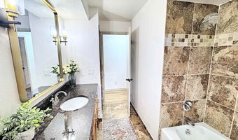 2317 N BAY St, Appleton, WI 54911