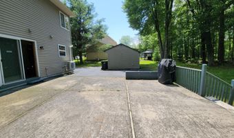 107 Birchwood Rd, Blakeslee, PA 18610