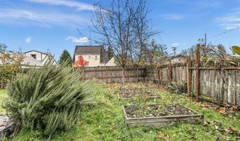 316 N 9TH St, Cottage Grove, OR 97424