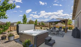 100 Amberwood Ct, Dayton, NV 89403