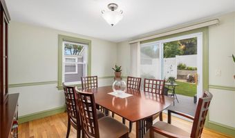12 Hagen Ave, Cranston, RI 02920