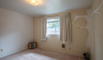 1105 1ST St, Bandon, OR 97411