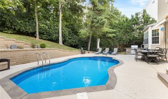 1233 Red Oak Plantation Dr, Ballwin, MO 63021