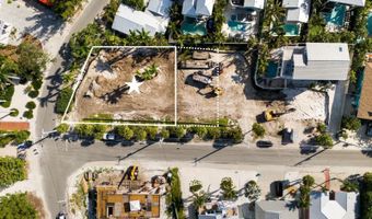 808 N BAY Blvd, Anna Maria, FL 34216