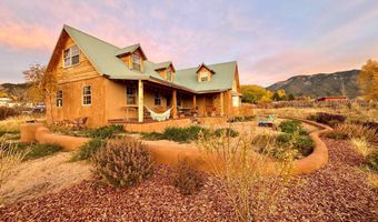71 Calle Martinez, Arroyo Seco, NM 87514