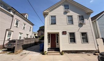 25 Marsh St, Newport, RI 02840