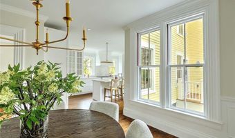 53 Jennys Ln, Barrington, RI 02806