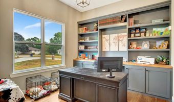 415 S Piper Ave, Ash Grove, MO 65604