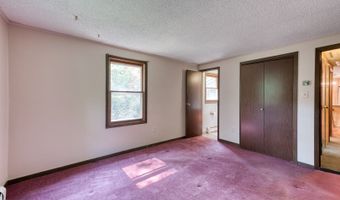 108 Federal Rd, Chaplin, CT 06235
