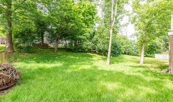1907 Lone Pine Dr, Arnold, MO 63010