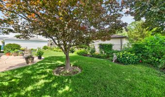 89 S Clarendon Ave, Addison, IL 60101