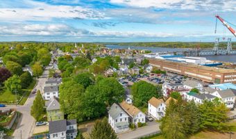 31 Bath St, Bath, ME 04530