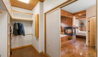 10711 MODESTO Ave NE, Albuquerque, NM 87122